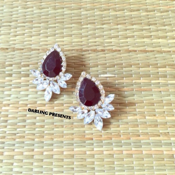 Darling Jewelry - BLACK CRYSTAL DROP EARRINGS